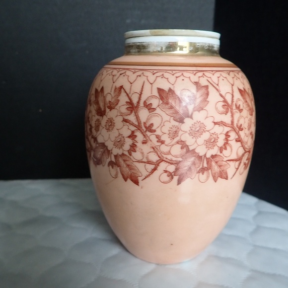 Pink Leaves 4 1/2" Lidded Planter / Pet Urn / Vase - Picture 1 of 5